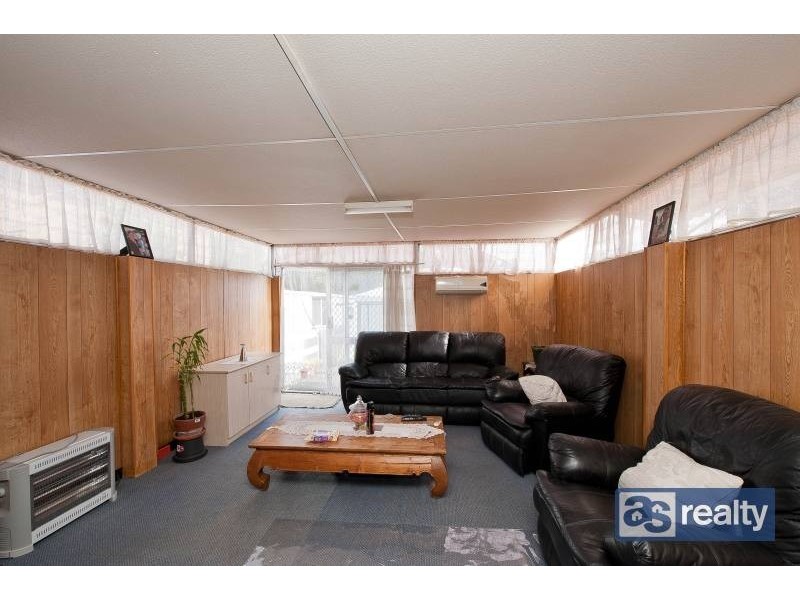 8 Kenwick Way, Balga WA 6061