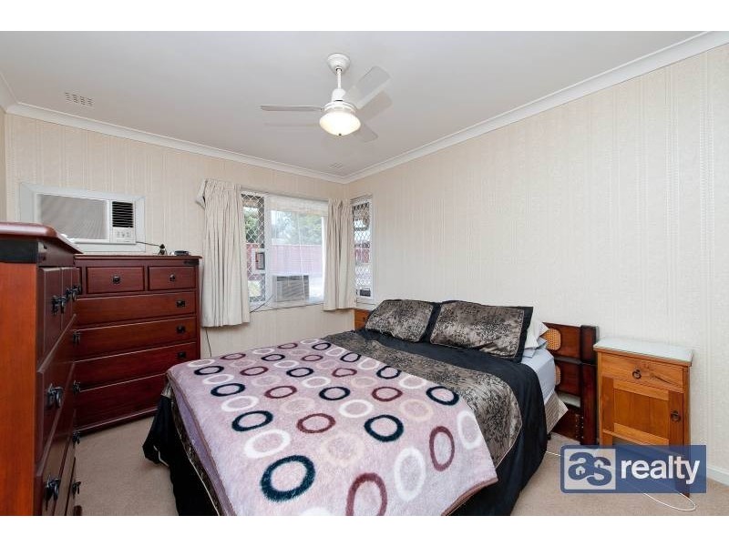 8 Kenwick Way, Balga WA 6061