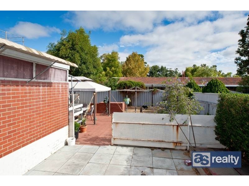 8 Kenwick Way, Balga WA 6061