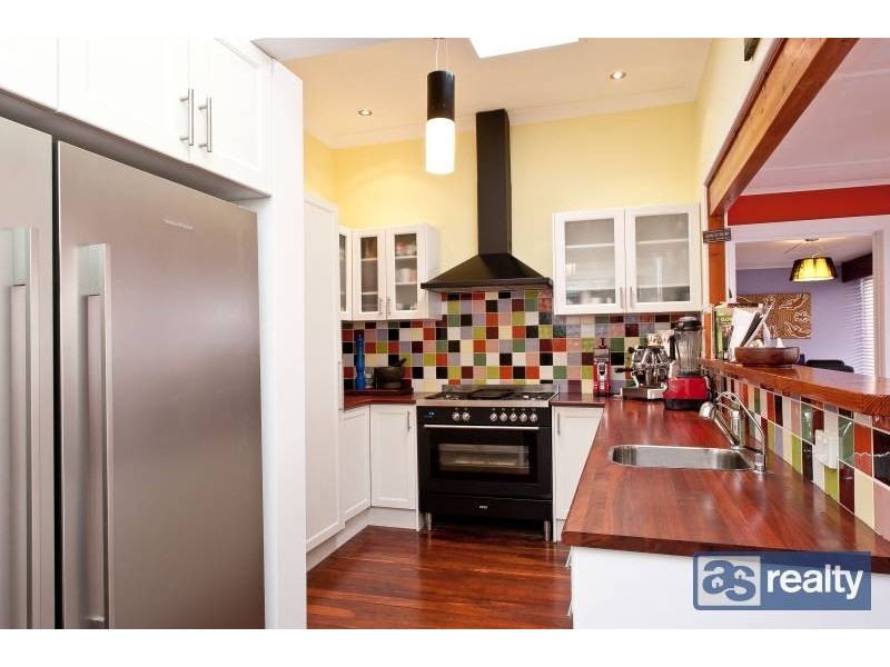 11 Aughton Street, Bayswater WA 6053