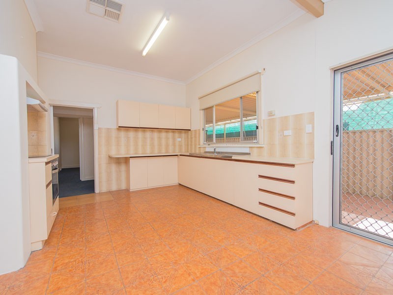 31 Halliday Street, Bayswater WA 6053