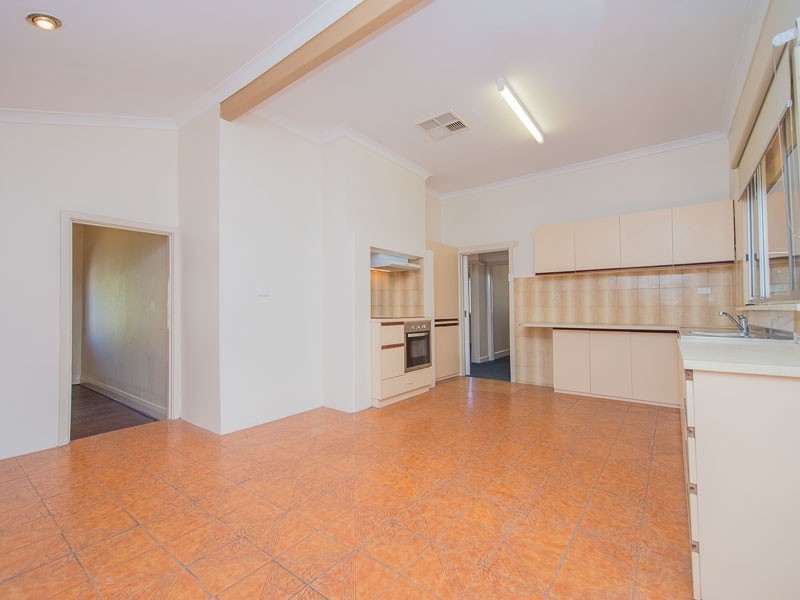 31 Halliday Street, Bayswater WA 6053