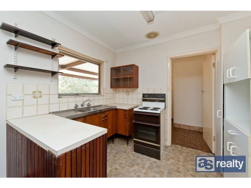 24 Cameron Street, Embleton WA 6062