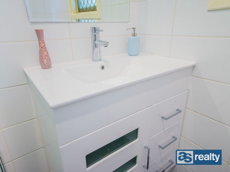 3 Priestley Street, Embleton WA 6062