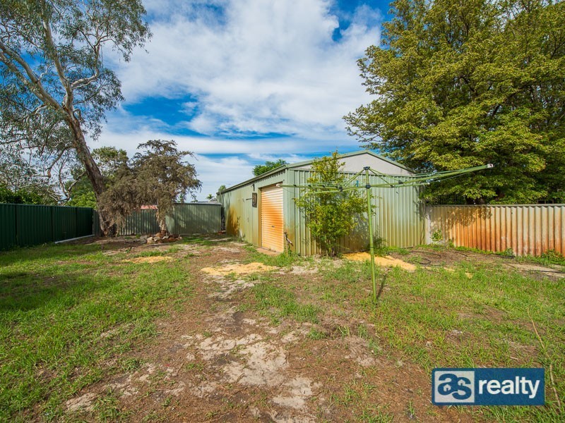 3 Priestley Street, Embleton WA 6062