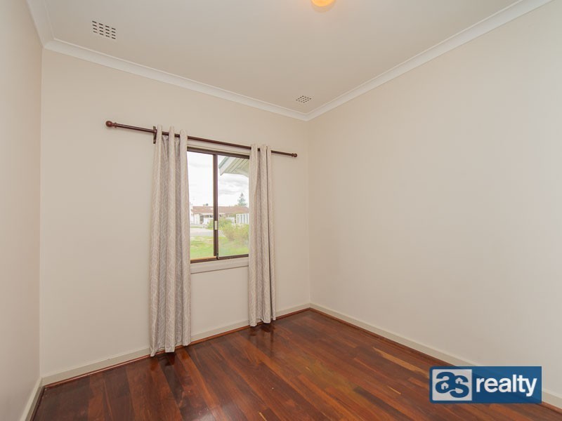 29 Irwin Road, Embleton WA 6062