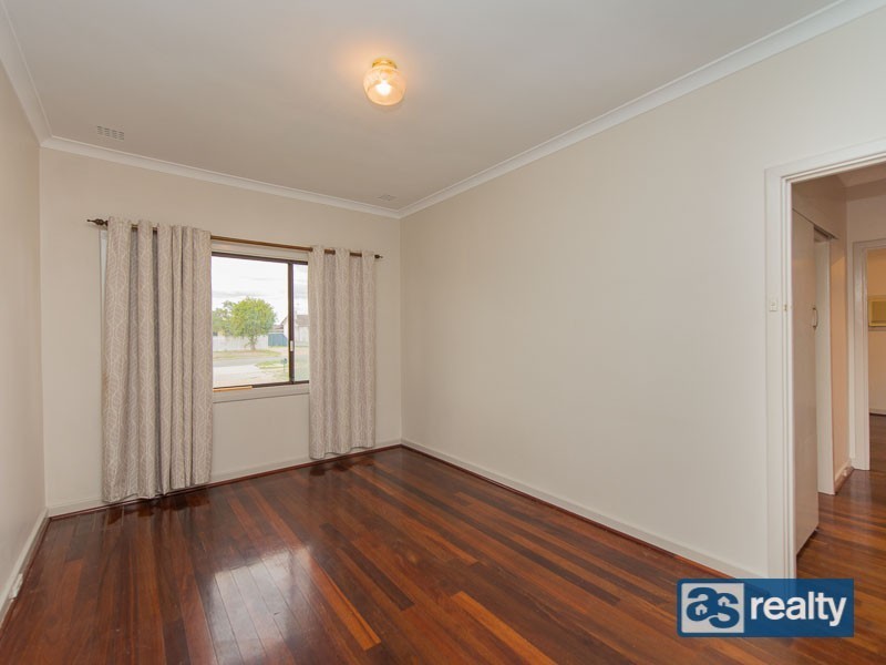 29 Irwin Road, Embleton WA 6062