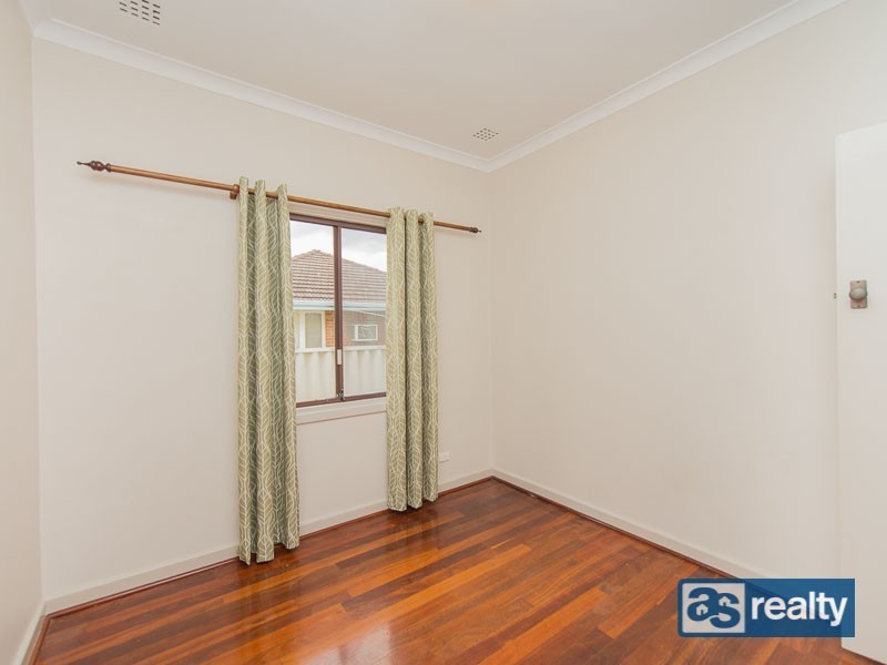 29 Irwin Road, Embleton WA 6062