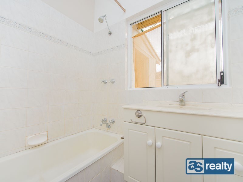 29 Irwin Road, Embleton WA 6062