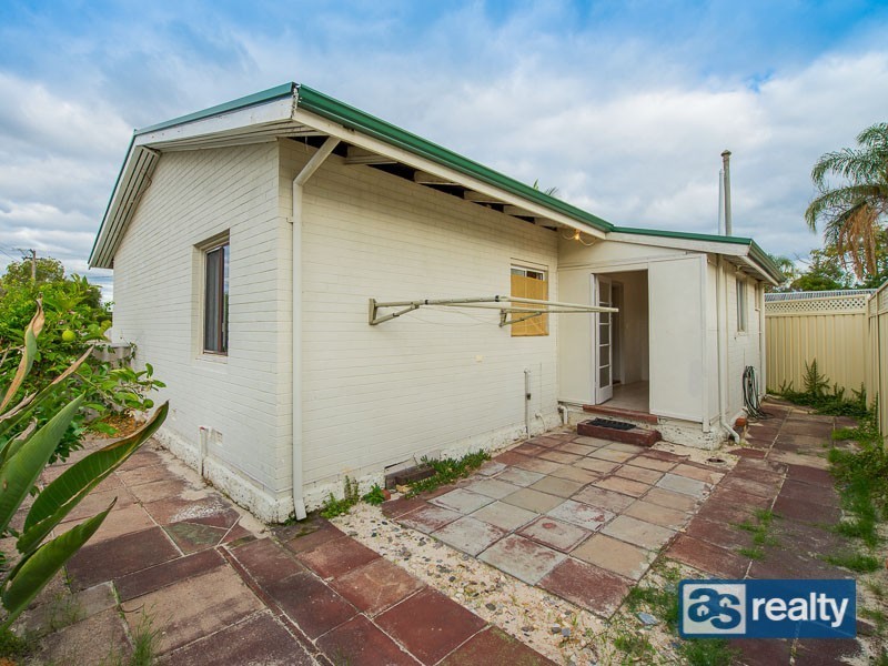 29 Irwin Road, Embleton WA 6062
