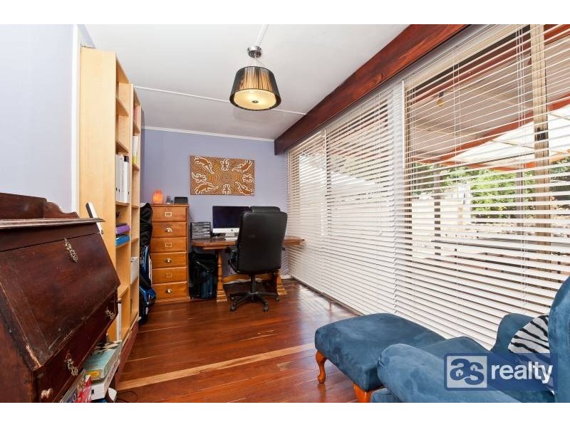 11 Aughton Street, Bayswater WA 6053