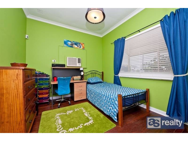 11 Aughton Street, Bayswater WA 6053