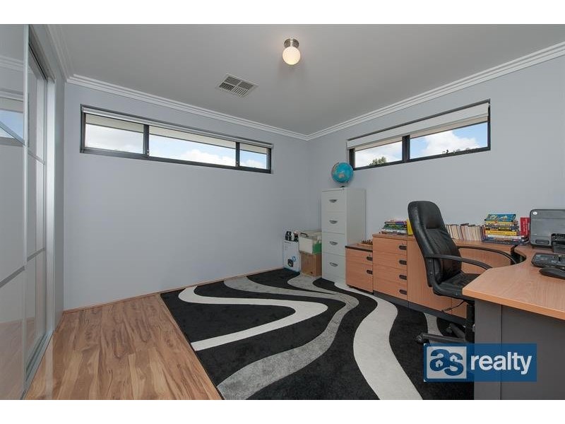 5 Mckenzie Way, Embleton WA 6062