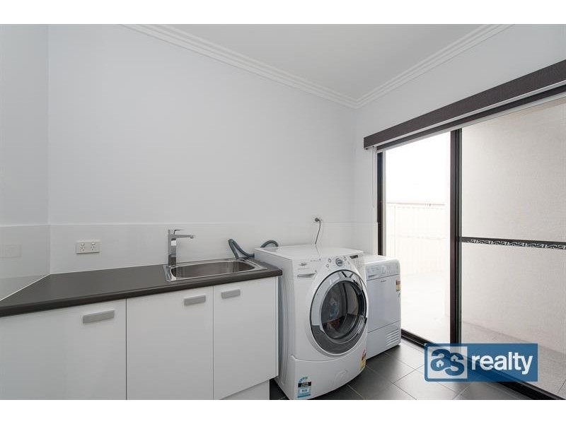 5 Mckenzie Way, Embleton WA 6062