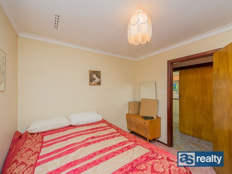 55 Holmwood Way, Embleton WA 6062