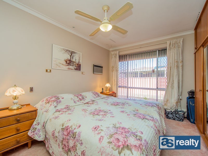 55 Holmwood Way, Embleton WA 6062