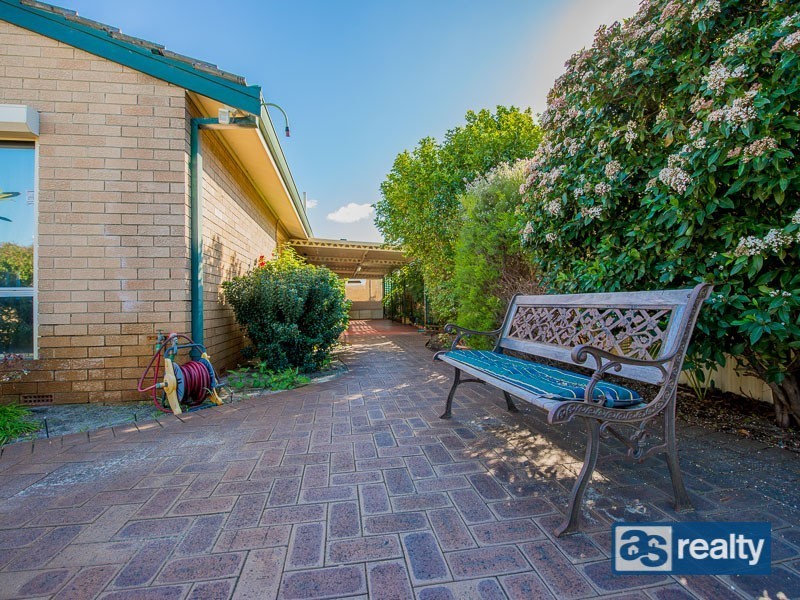 55 Holmwood Way, Embleton WA 6062