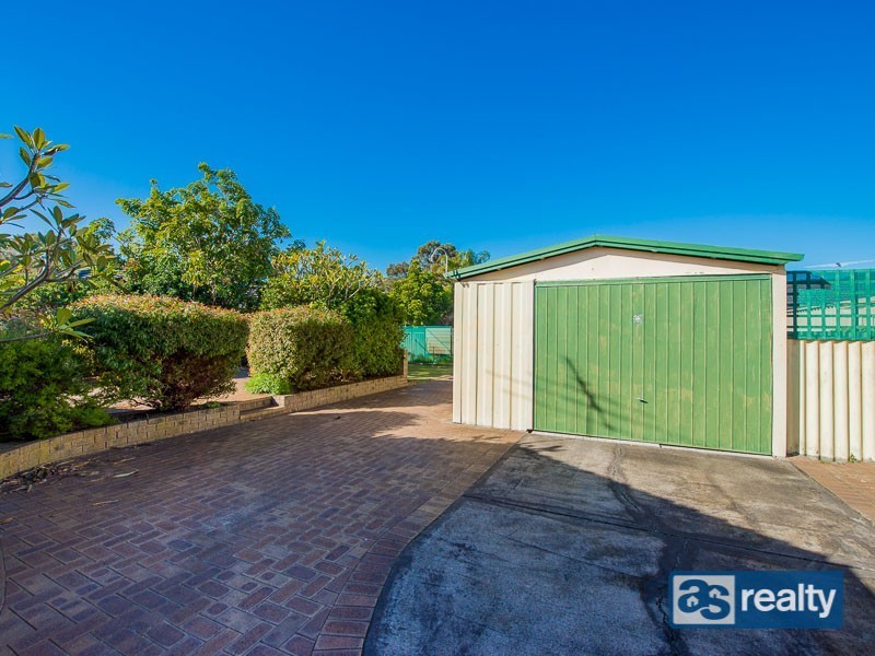 55 Holmwood Way, Embleton WA 6062