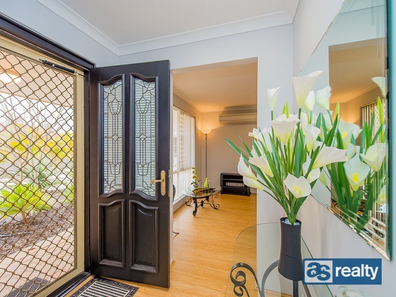 34 Littlemore Way, Eden Hill WA 6054