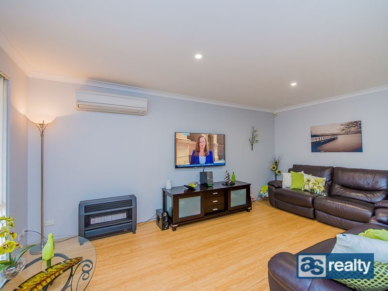 34 Littlemore Way, Eden Hill WA 6054
