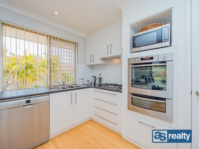 34 Littlemore Way, Eden Hill WA 6054