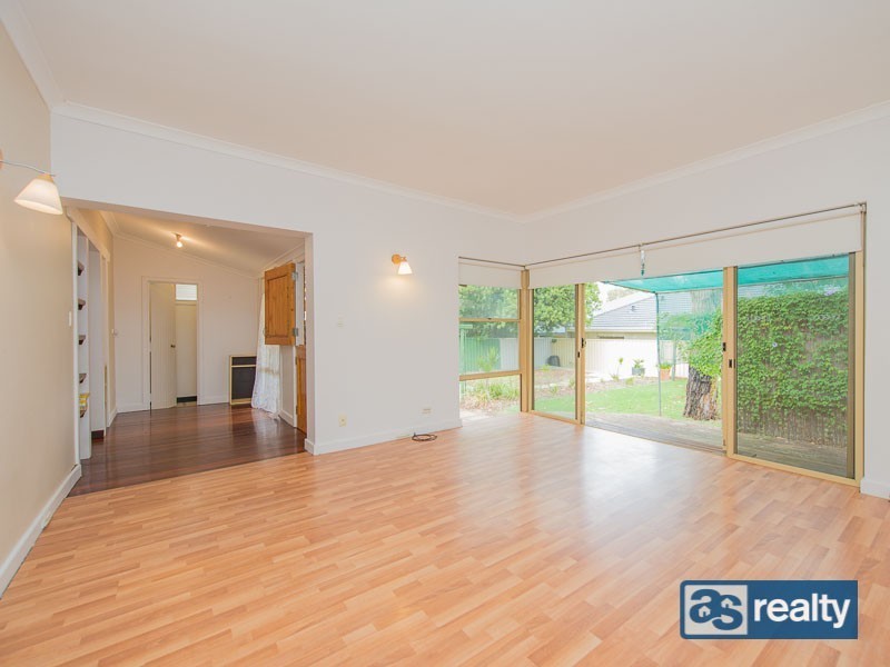 7 Bromley Street, Embleton WA 6062