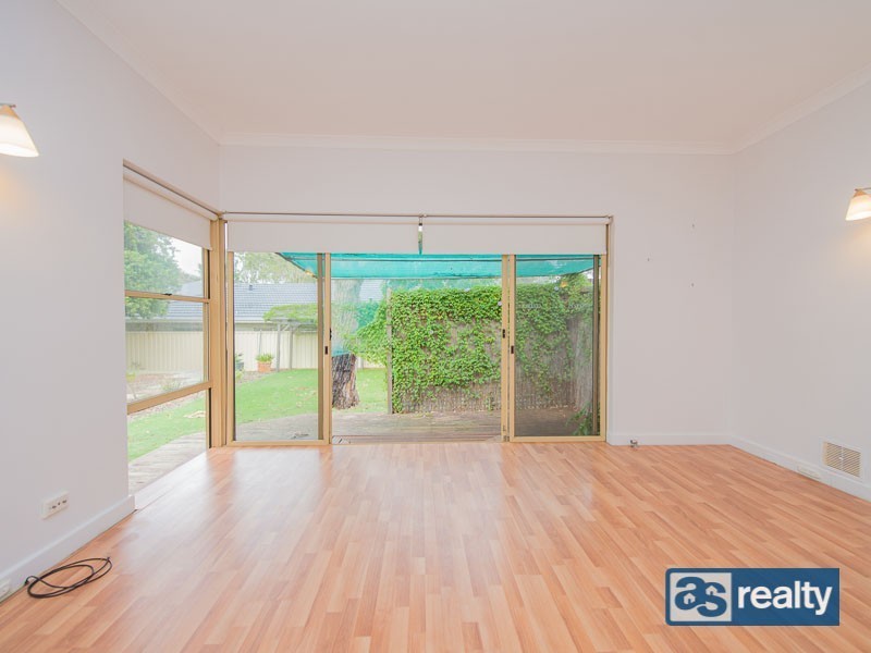 7 Bromley Street, Embleton WA 6062