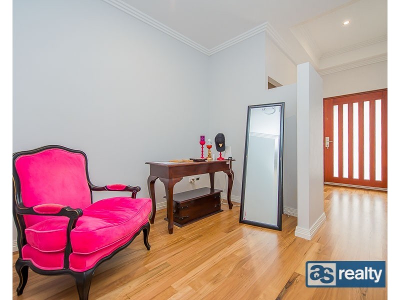 61a Embleton Ave, Embleton WA 6062