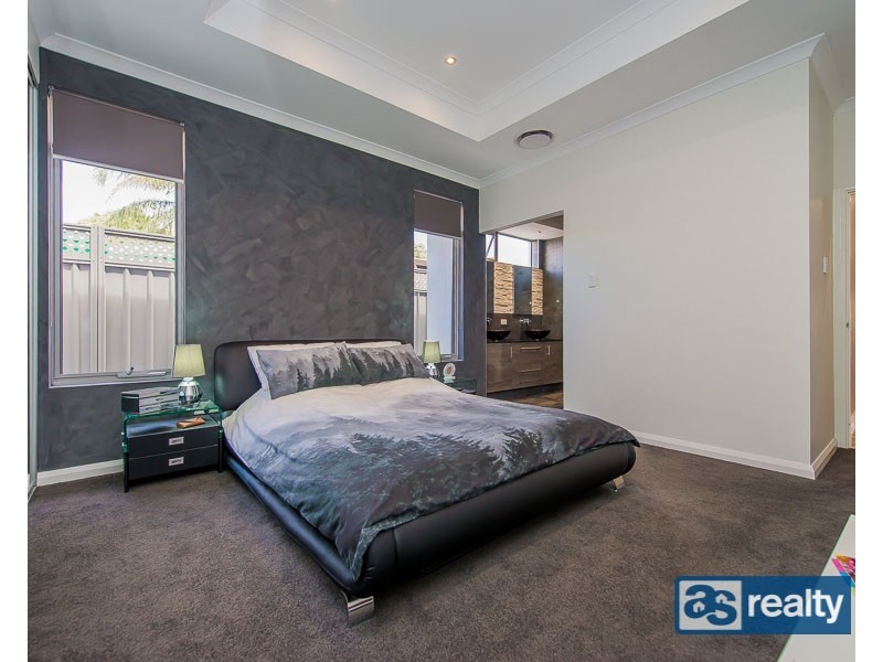61a Embleton Ave, Embleton WA 6062