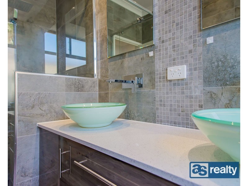 61a Embleton Ave, Embleton WA 6062