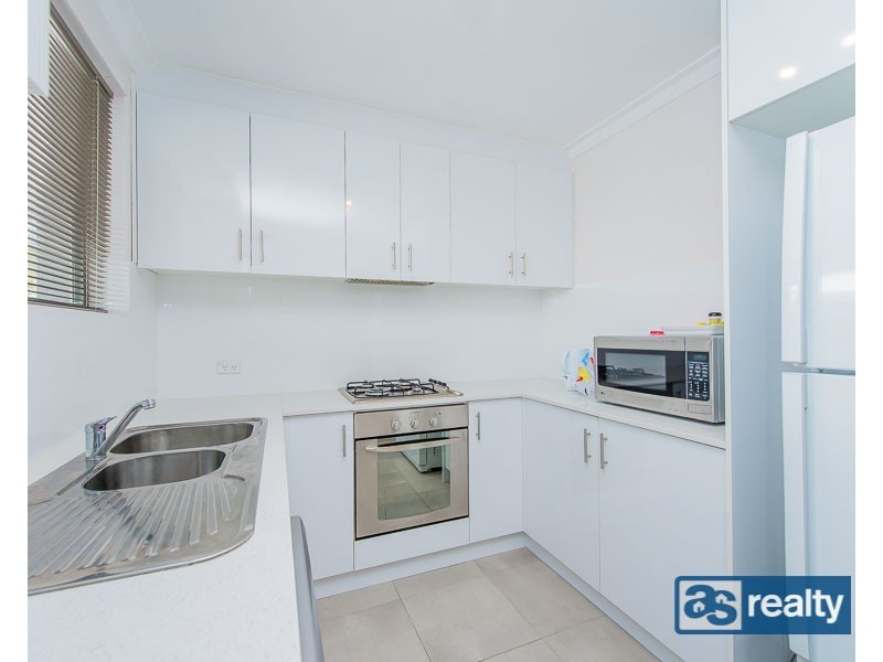 61 Embleton Avenue, Embleton WA 6062