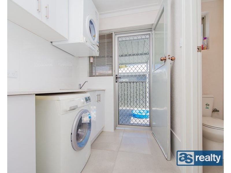 61 Embleton Avenue, Embleton WA 6062