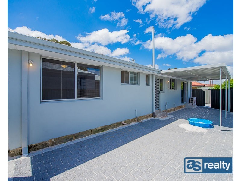 61 Embleton Avenue, Embleton WA 6062