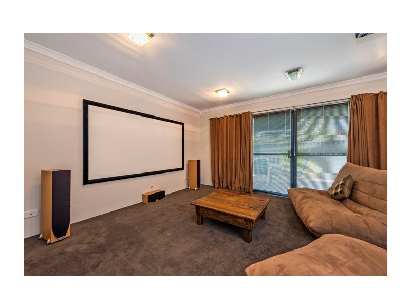 3/24 Bromley St, Embleton WA 6062