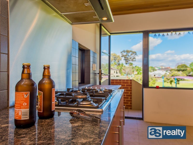 3/24 Bromley St, Embleton WA 6062