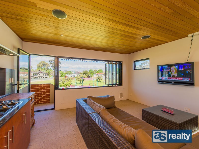 3/24 Bromley St, Embleton WA 6062