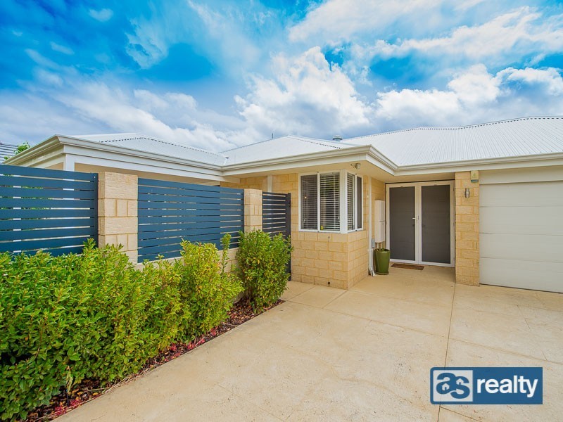 42 Broadway, Embleton WA 6062