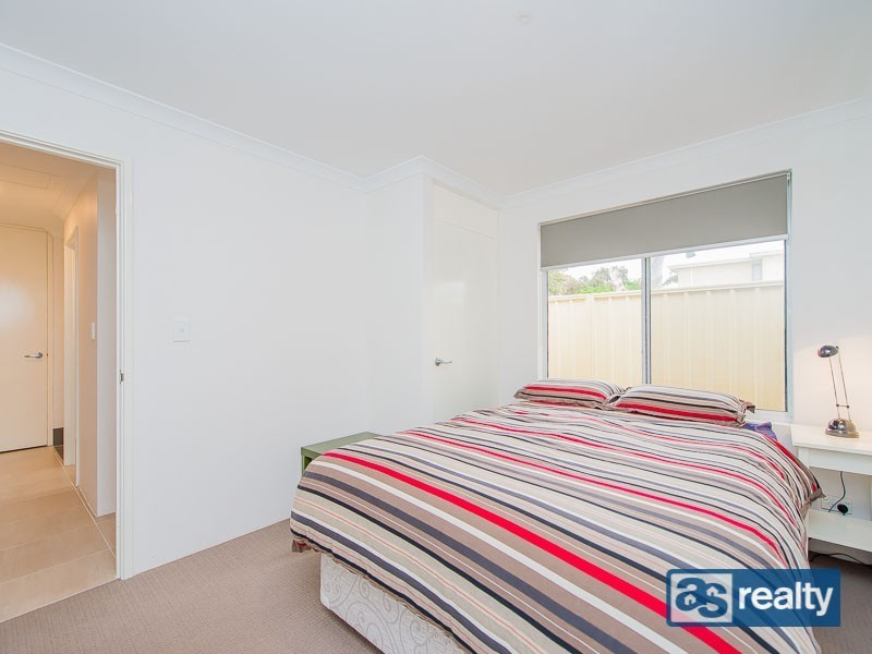 42 Broadway, Embleton WA 6062