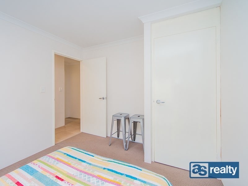 42 Broadway, Embleton WA 6062