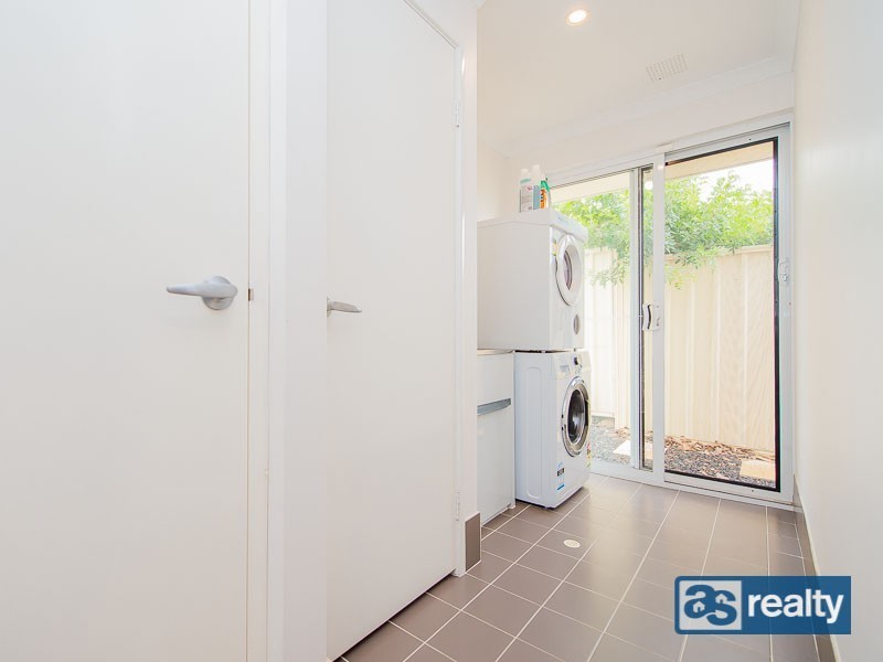 42 Broadway, Embleton WA 6062