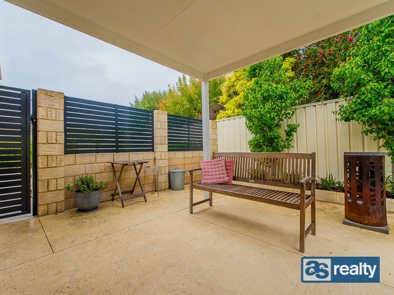 42 Broadway, Embleton WA 6062