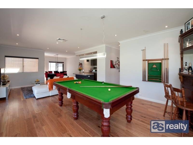 33 Parsons Street, Embleton WA 6062