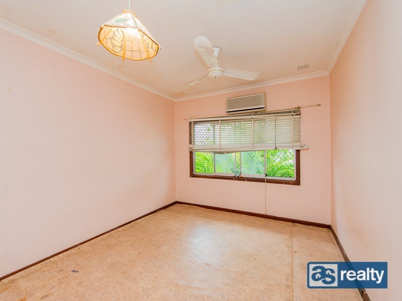 4 Sage Street, Embleton WA 6062