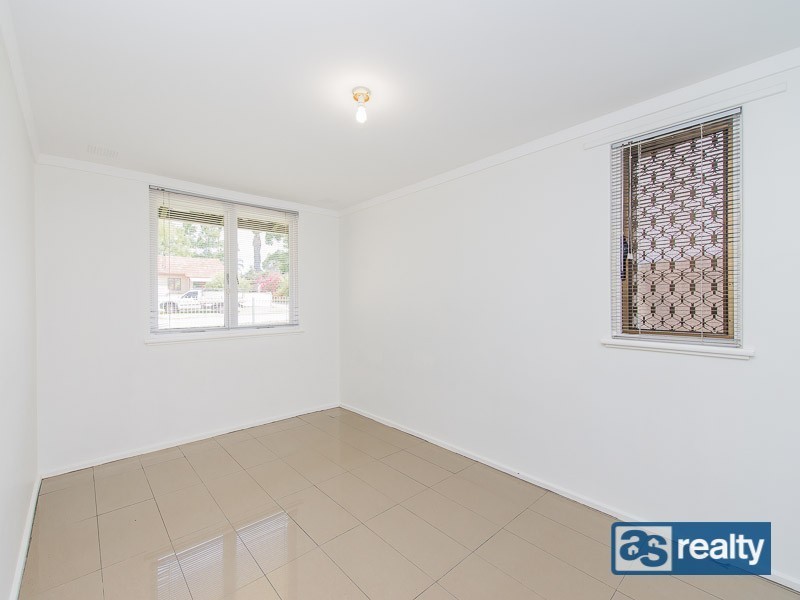 16 Scanlon Way, Lockridge WA 6054