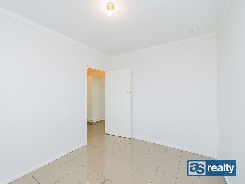 16 Scanlon Way, Lockridge WA 6054