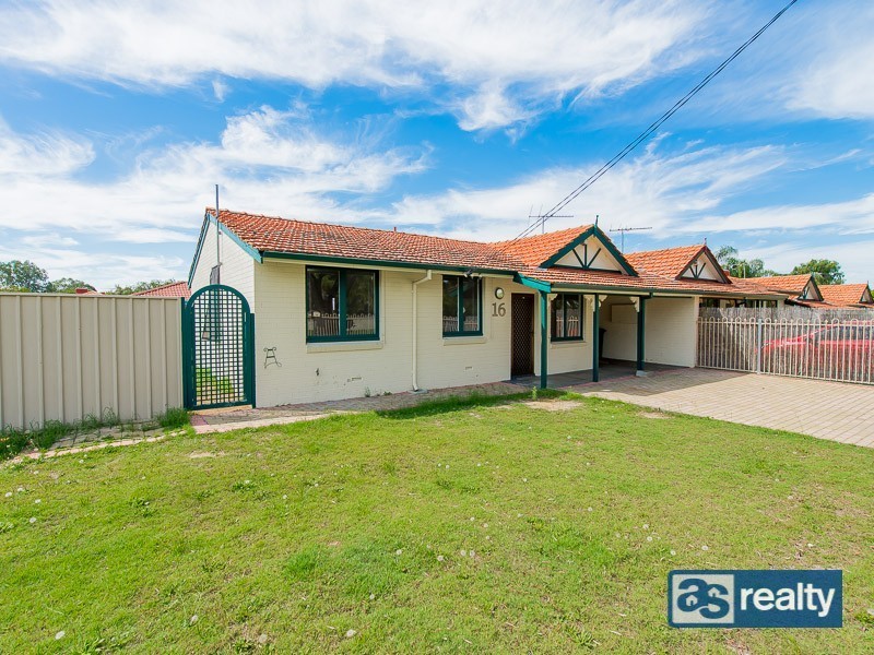 16 Scanlon Way, Lockridge WA 6054