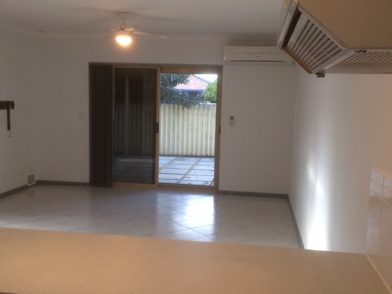 10/2 Railton Place, Dianella WA 6059