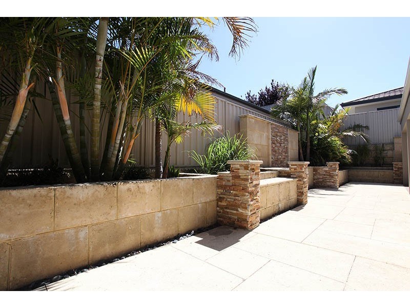 4 Fennel Rise, Darch WA 6065