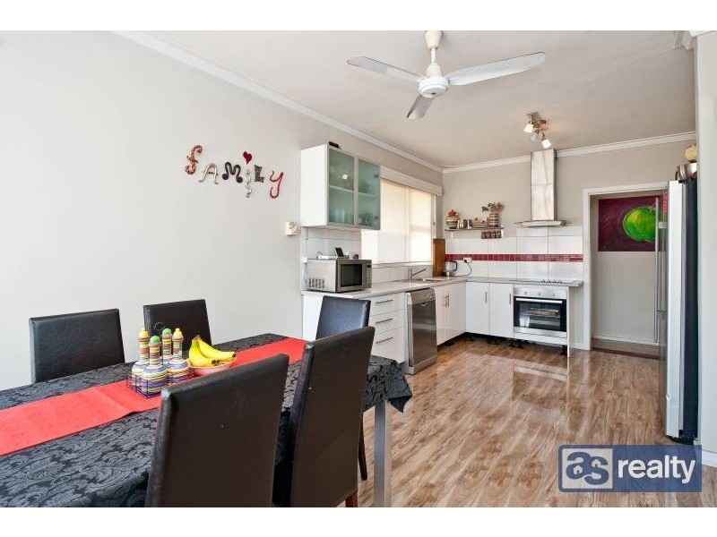 95 Collier Road, Embleton WA 6062