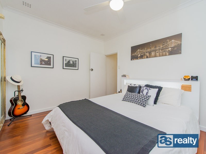 34 Priestley Street, Embleton WA 6062